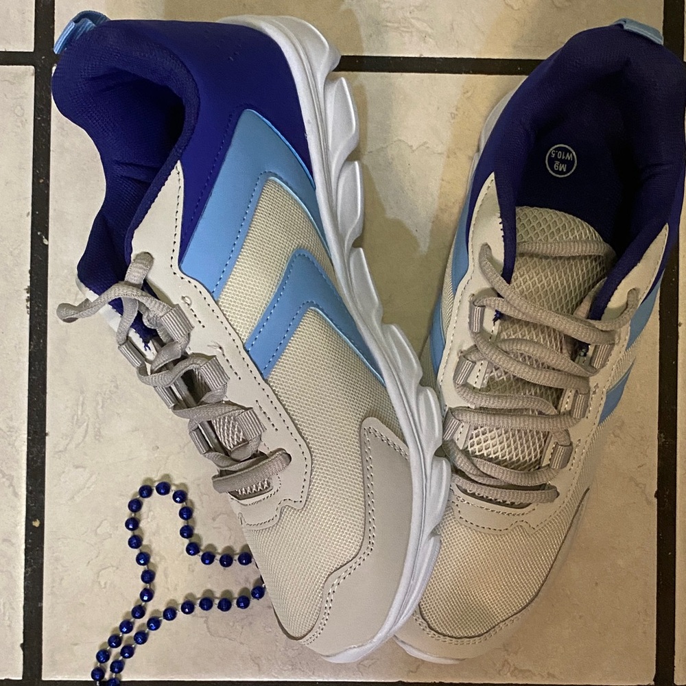 NWOT Source Unknown Gray and Blue Athletic Shoes